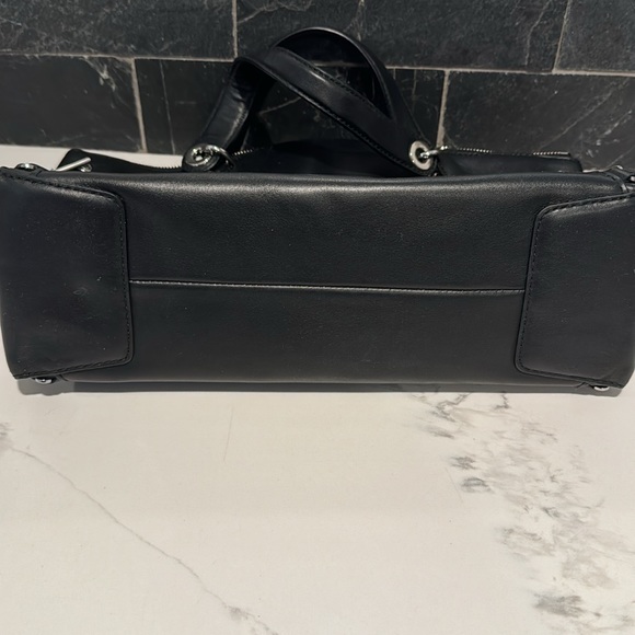 Michael Kors Sadie Satchel - Picture 3 of 5